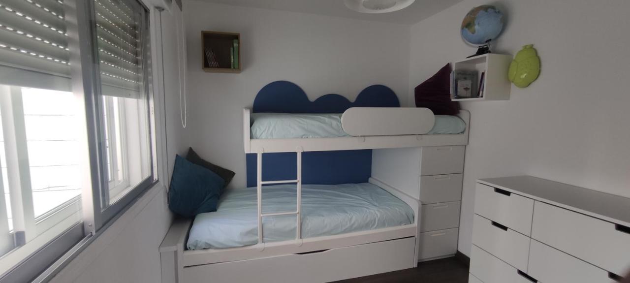 Atico Con Amplia Terraza Y Espectaculares Vistas Lejlighed Sanxenxo Eksteriør billede